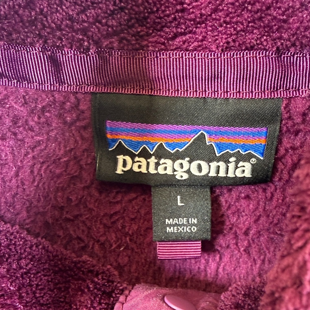 Patagonia Women's Fleece Jacket Raspberry - Picture 2 of 6